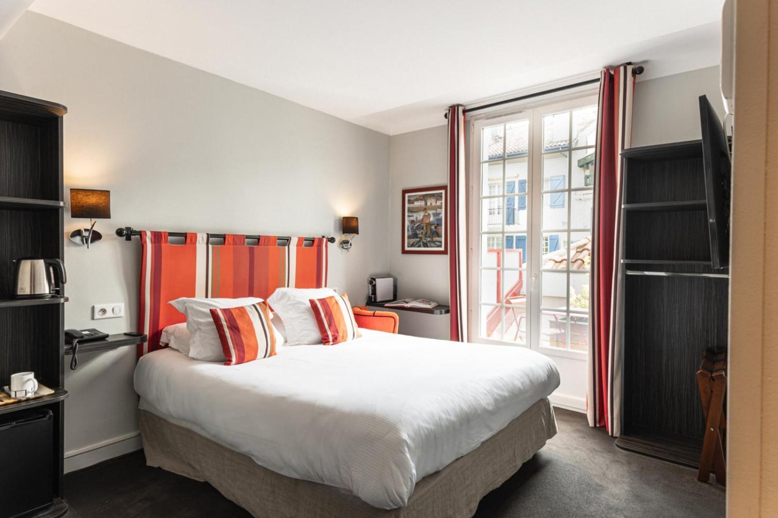 Txoko Hotel 3*